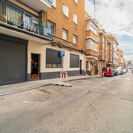 Edsam Madrid Apartments Black Extérieur photo