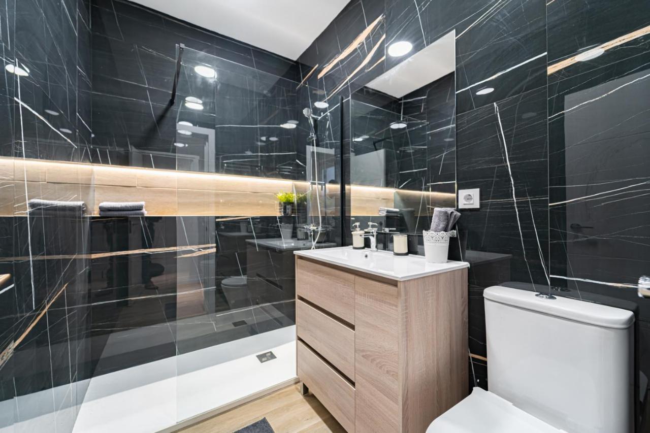 Edsam Madrid Apartments Black Extérieur photo