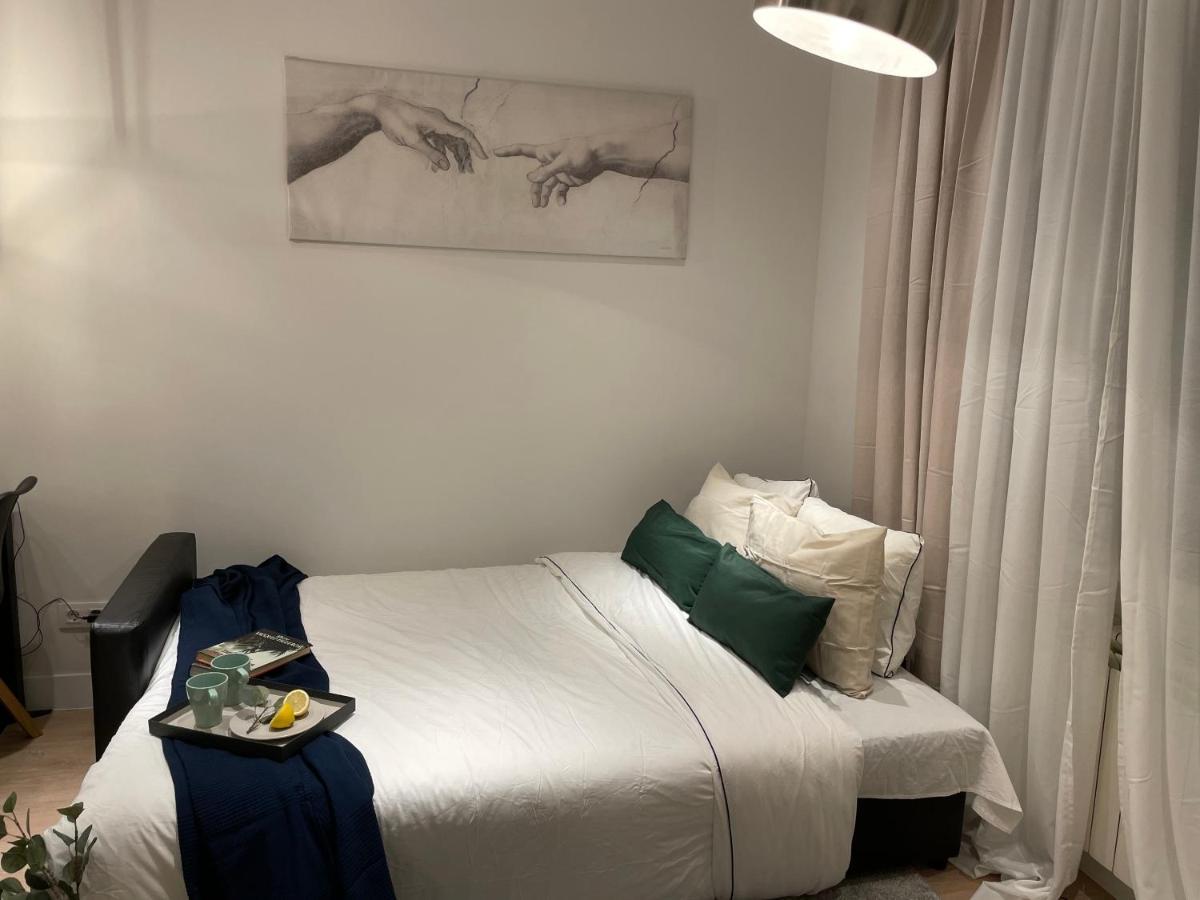 Edsam Madrid Apartments Black Extérieur photo